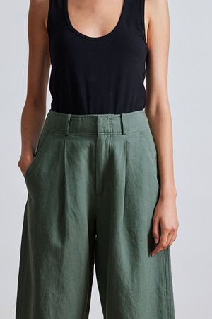 Apiece Apart petite bari crop trouser - thyme side