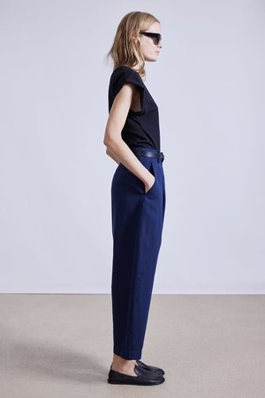 Apiece Apart bari cropped trouser - navy side Apiece Apart bari cropped trouser - navy side