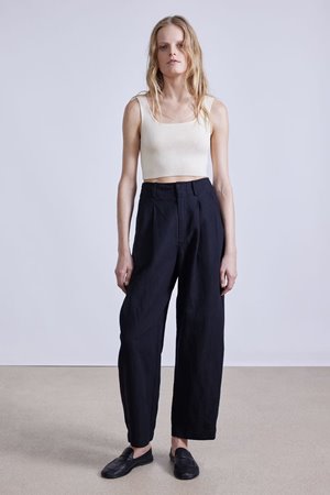 Apiece Apart bari cropped trouser  black side