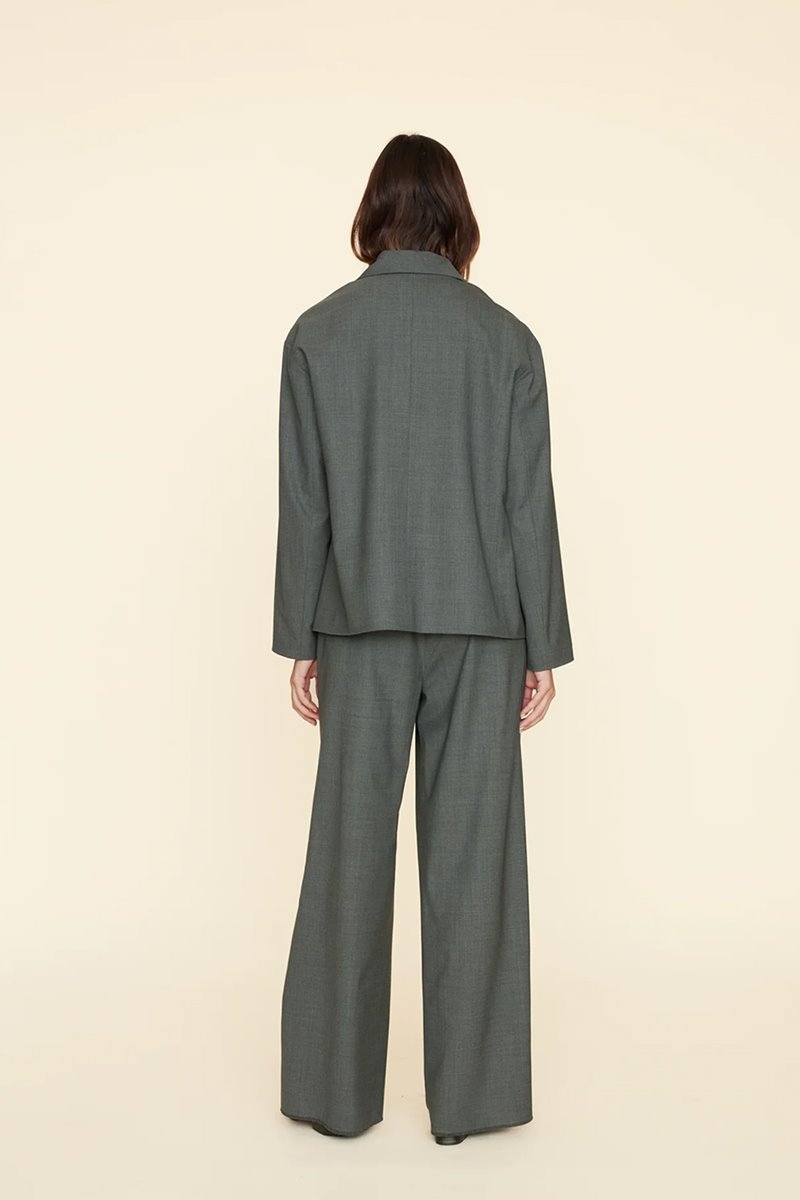 Xirena  portlyn pant - charcoal back