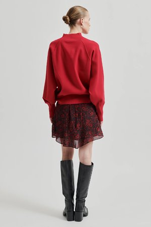 Second Female octavia knit emboldened  back