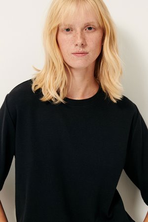 Sessun serge tee black side Sessun serge tee black side