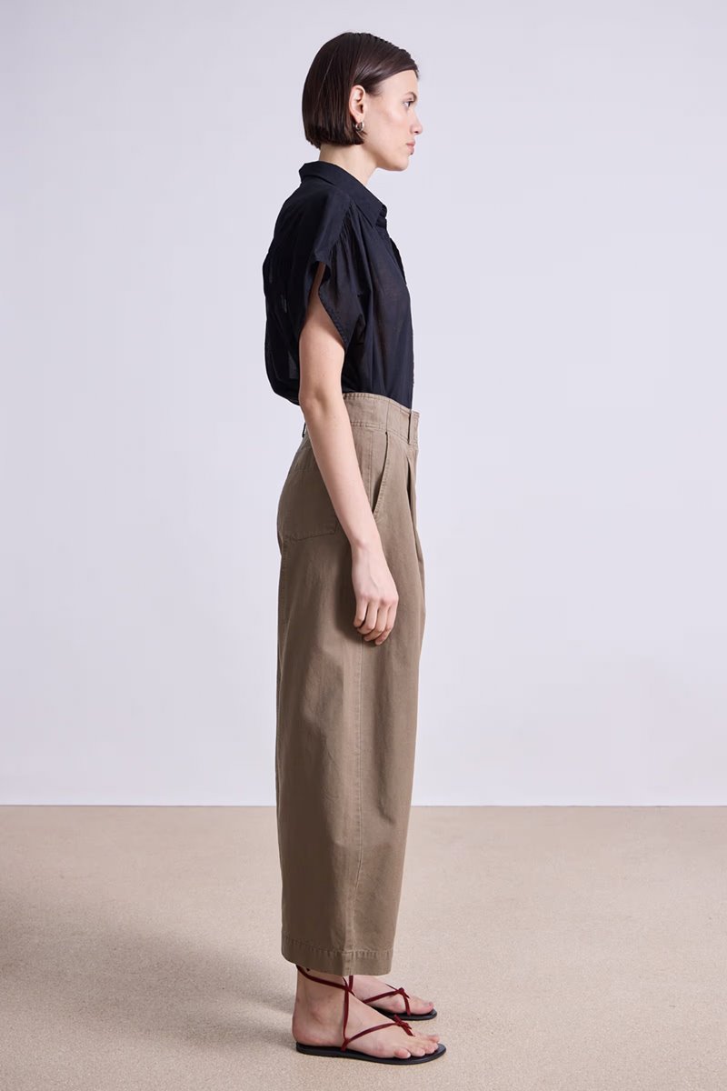 Apiece Apart cropped cybil trouser oak side