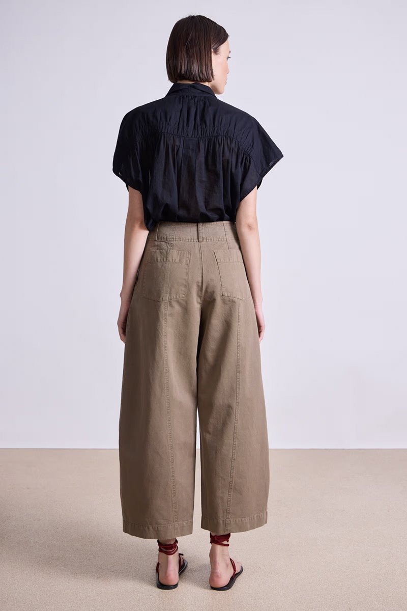 Apiece Apart cropped cybil trouser oak detail