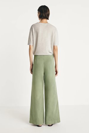 Masscob horts trouser liquen side Masscob horts trouser liquen side