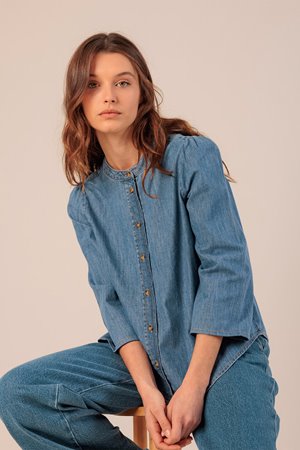 Indi & Cold  mao collar denim shirt 