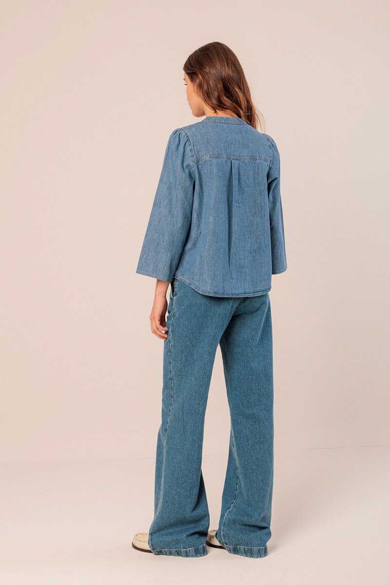 Indi & Cold  mao collar denim shirt  side
