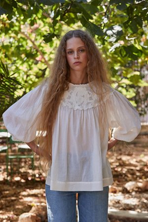 Faune pearl blouse back