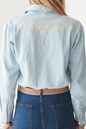 Maison Hotel austin blouse detail Maison Hotel austin blouse detail