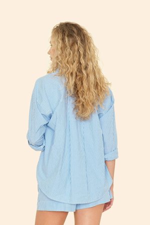 Xirena  jordy shirt myrtle blue  back
