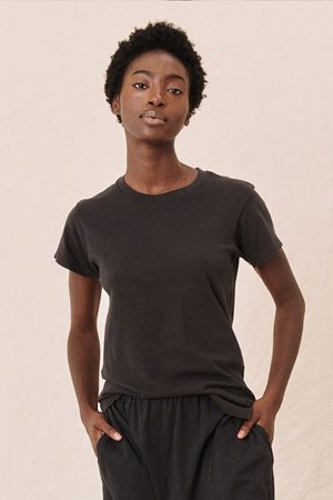The Great the slim tee almost black 