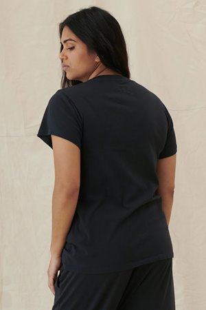 The Great the slim tee almost black  side