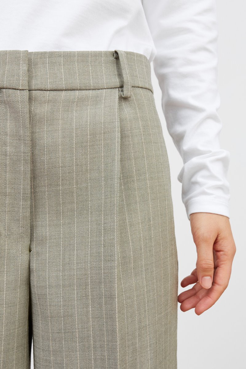 Skall Studio thom trouser light grey detail