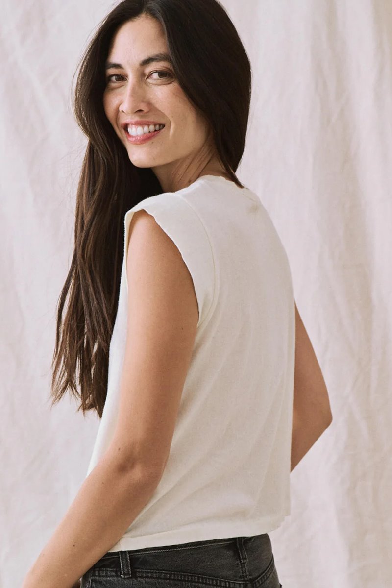 The Great the peak shoulder tee washed white back