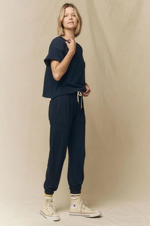 The Great the crop tee navy detail