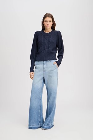 Munthe  lysta knit navy