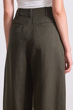 Apiece Apart bari cropped trouser rosin back