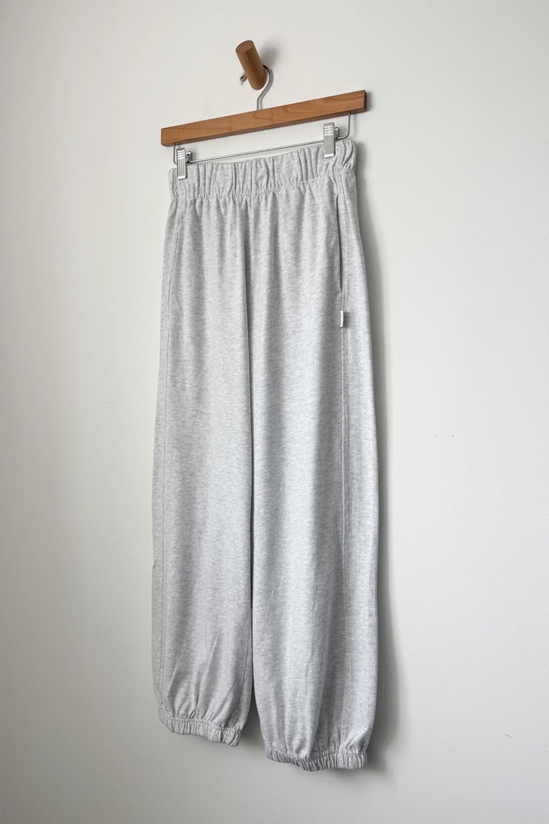 Le Bon Shoppe balloon pant icy grey side Le Bon Shoppe balloon pant icy grey side