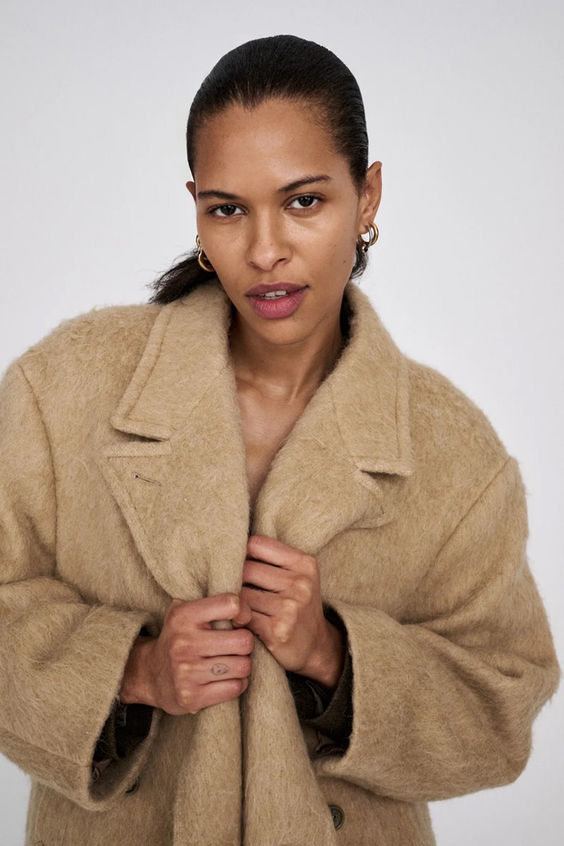 Rabens Saloner leona fuzzy coat oatmeal side