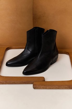 Leon & Harper west boot black  side
