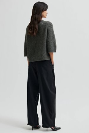 Second Female andrea rib cardigan beluga detail