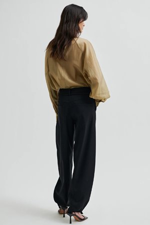 Second Female blink cargo trouser black detail