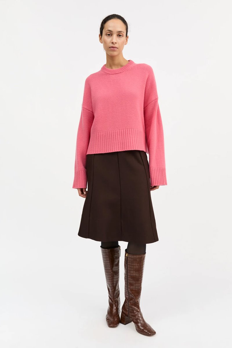 Skall Studio campa knit hot pink  back