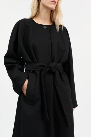 Skall Studio perry coat black back