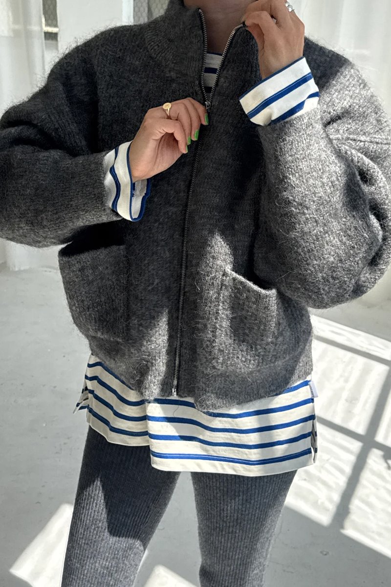 Le Bon Shoppe alpaca zip front knit charcoal side