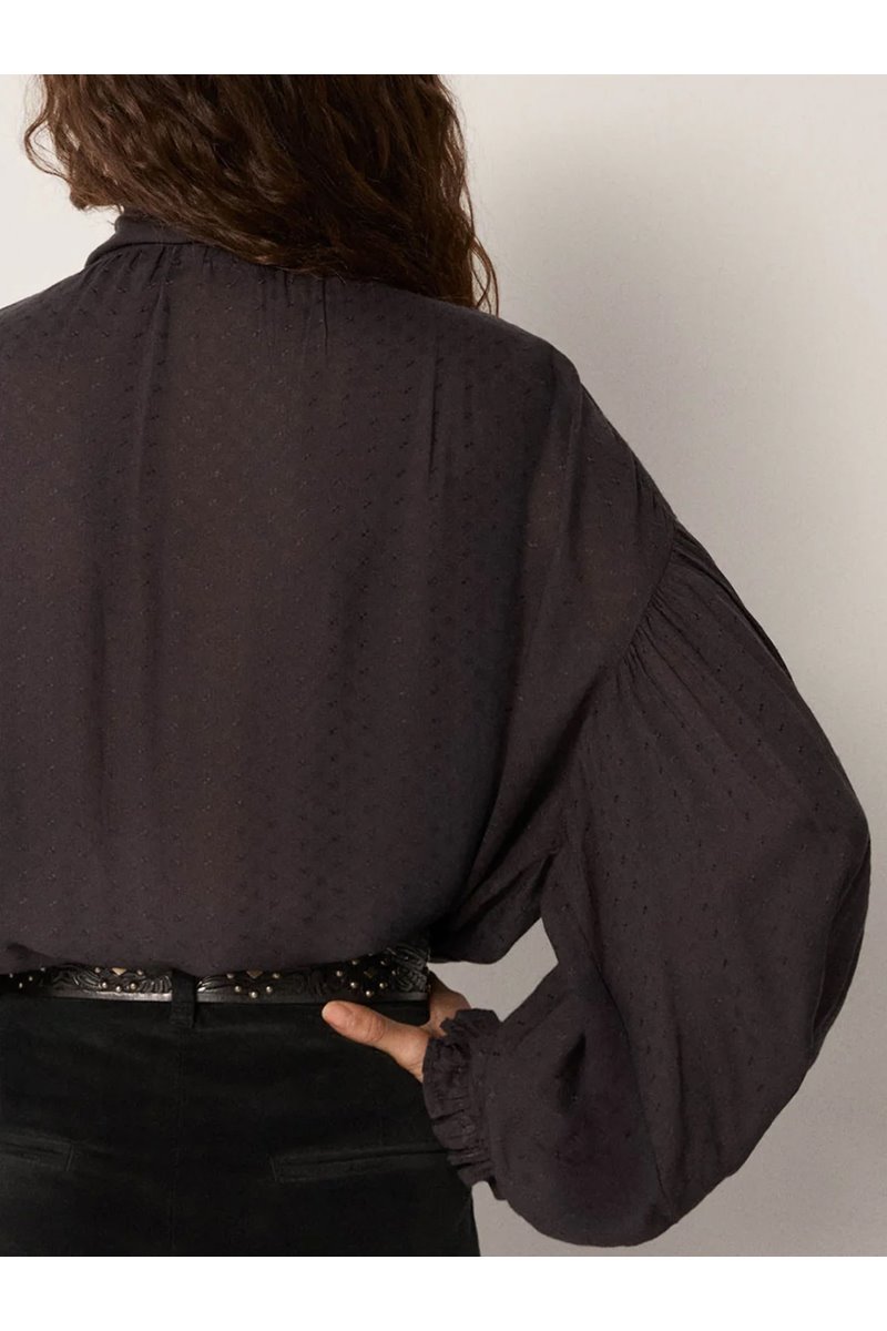 Maison Hotel lorraine blouse twightlight  detail