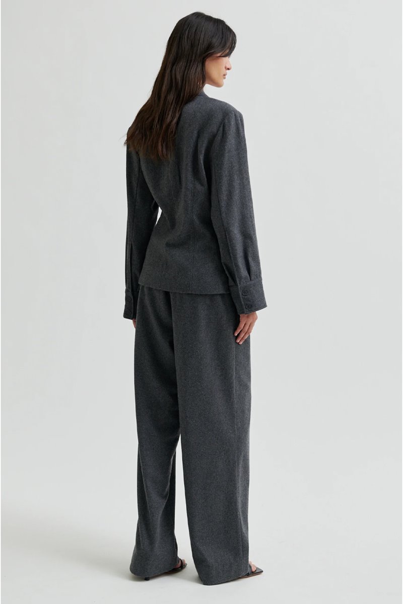 Second Female milea trouser dark grey melange back