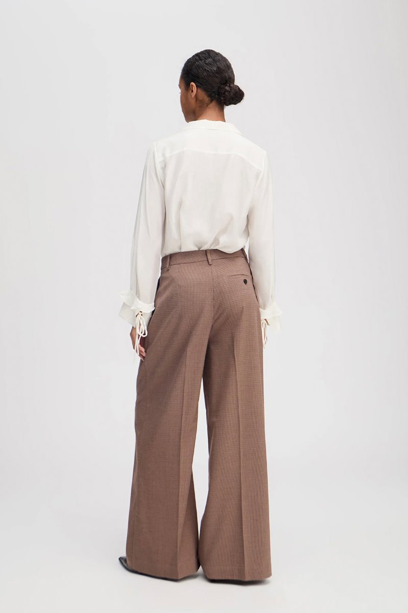 Munthe  lupon trouser brown side