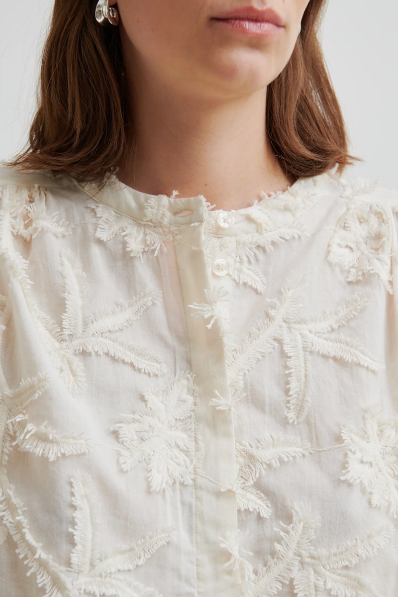 Second Female seena long sleeve shirt detail