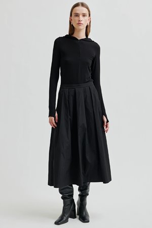 Second Female niline skirt black