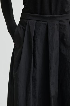Second Female niline skirt black detail