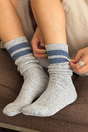 Le Bon Shoppe snow sock varsity grey/blue side