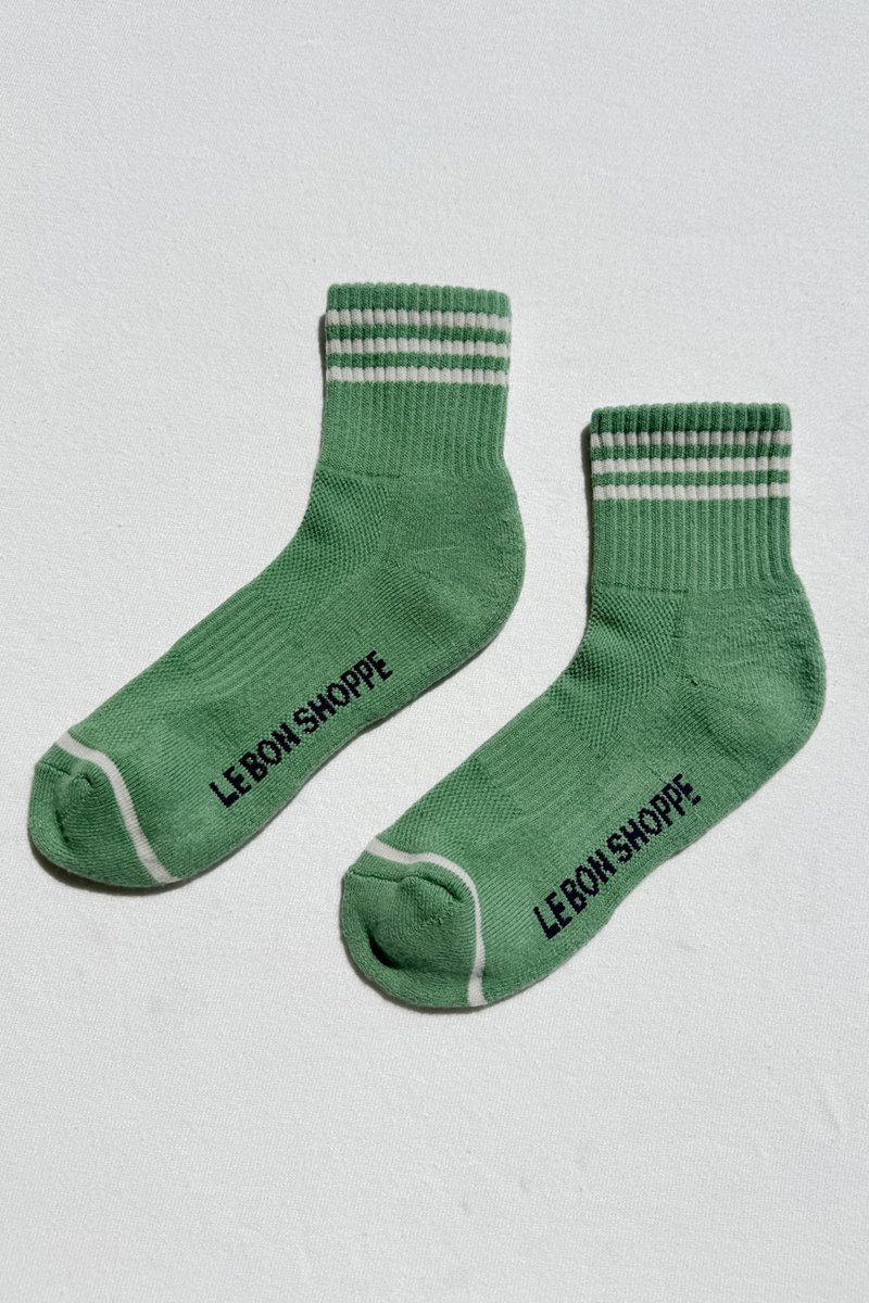 Le Bon Shoppe girlfriend sock avocado side