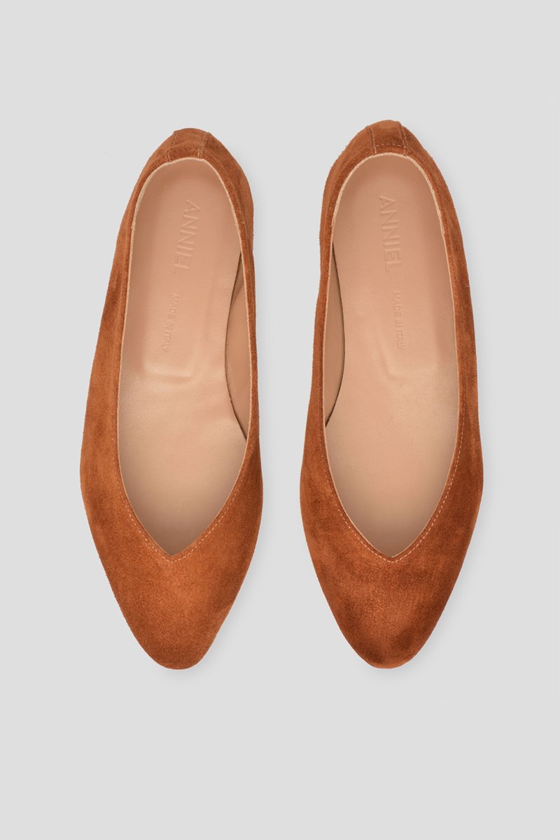 Anniel  jackie suede pointed ballet shoe brandy back