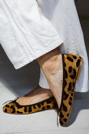 Anniel  vintage ballet pump suede animal side