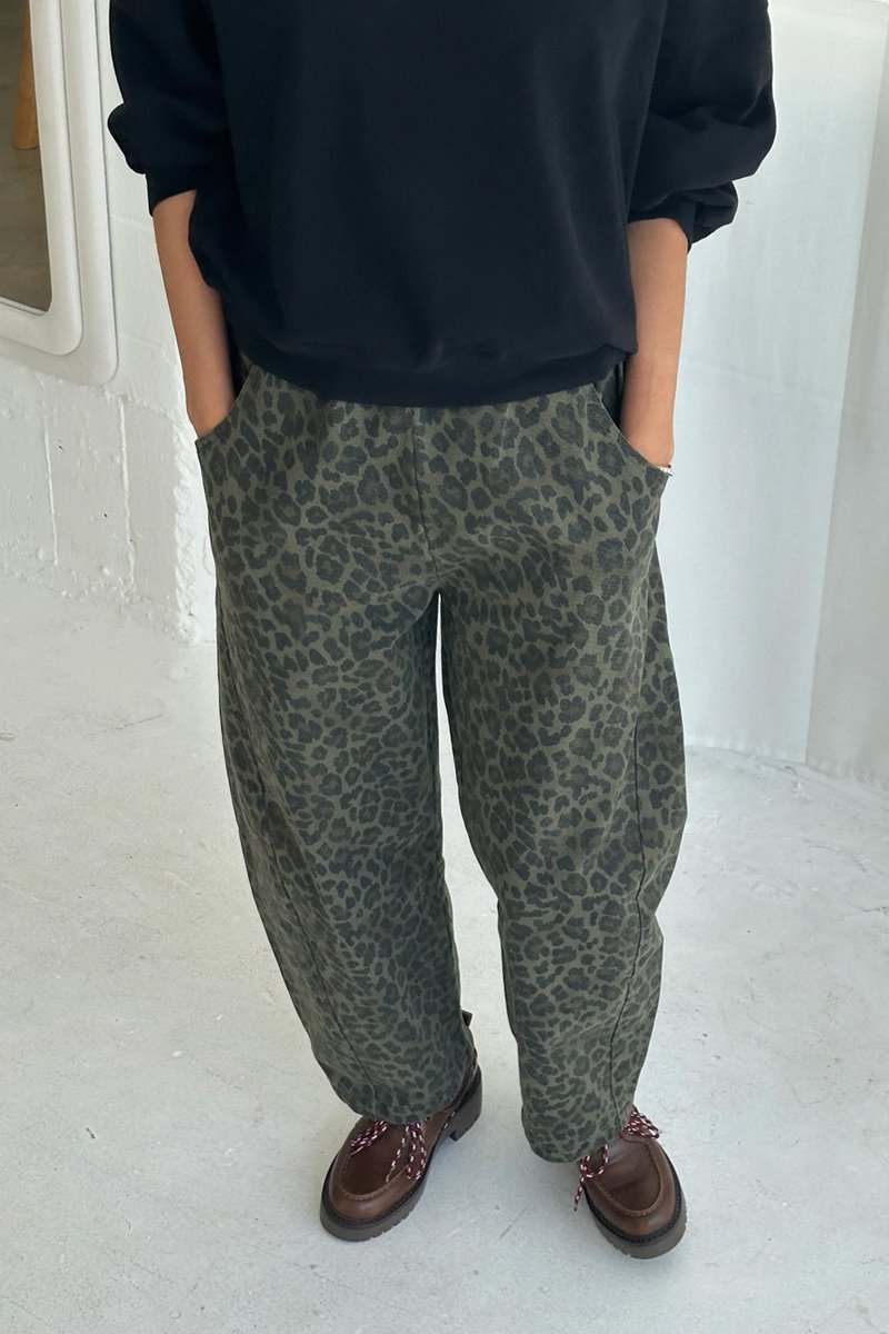 Le Bon Shoppe arc pant fern leopard