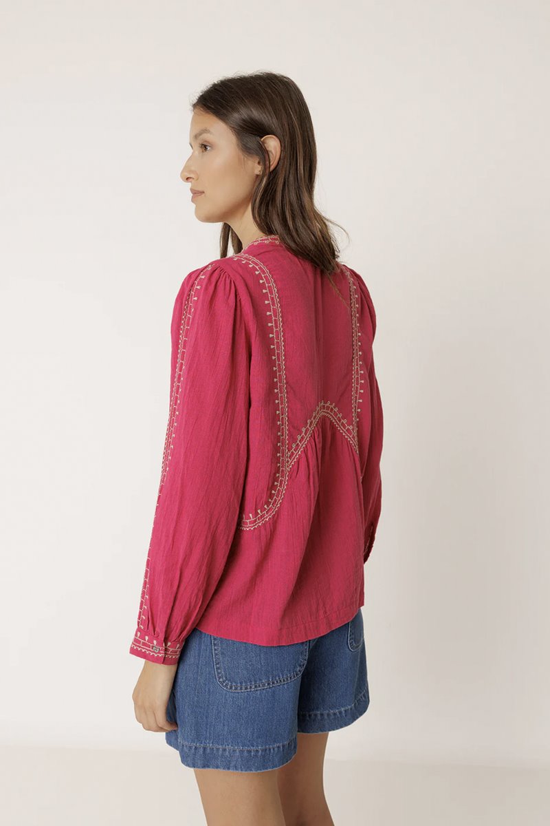 Indi & Cold  embroiderd shirt fresca side