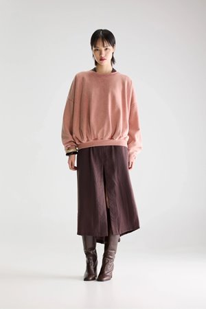Bellerose finko short sweatshirt etruscan red side