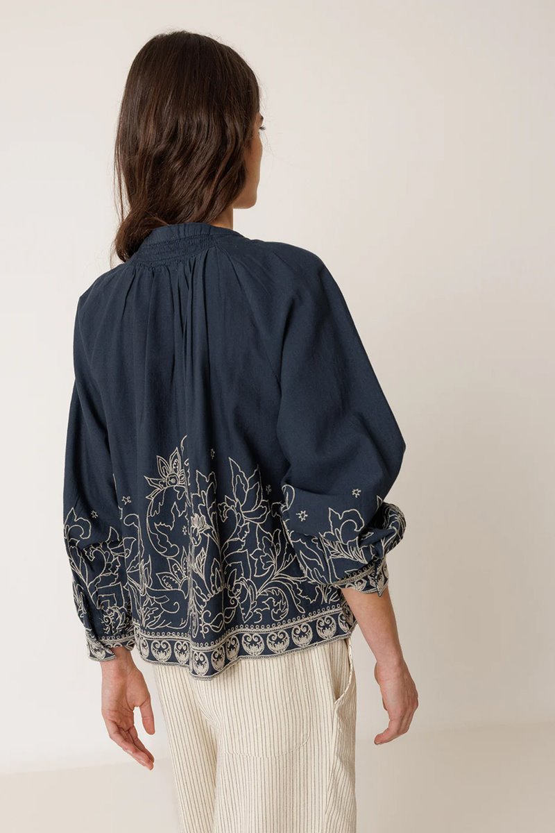Indi & Cold  floral hem blouse side