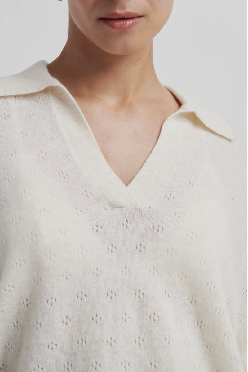 Second Female amala knit back