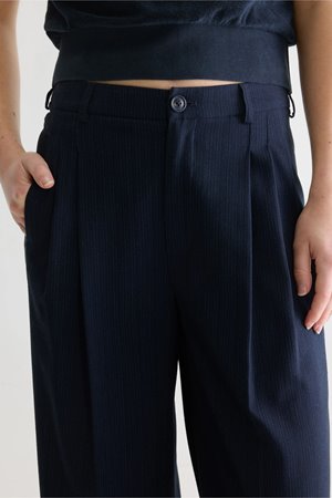 Bellerose volkert trouser pinstripe detail