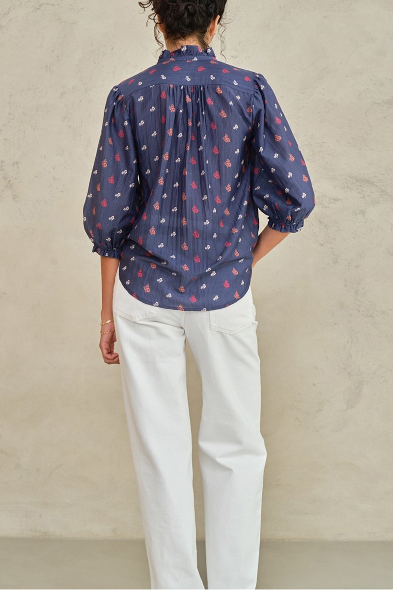 M.A.B.E auden print top navy  back