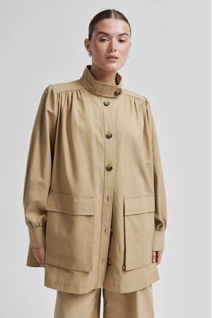 Second Female gable jacket camel 