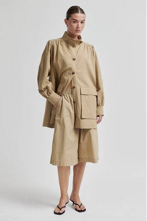 Second Female gable jacket camel  side