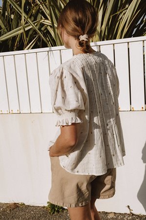 Indi & Cold  print shirt side