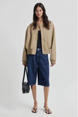 Second Female columbo bermuda shorts  detail